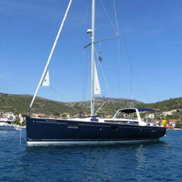sailing yacht Beneteau Oceanis 48 Roxanna