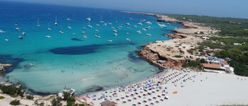 Yacht charter in Ibiza: how to go on an unforgettable journey?