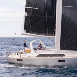 sailing yacht Oceanis 41,1 Passepartout