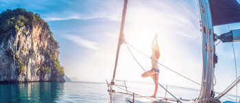 Yoga en medio del océano Atlántico